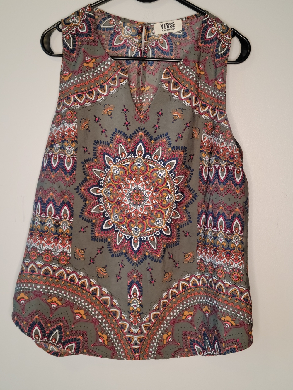 Verse Made in USA Boho Mandala Sleeveless Blouse Keyhole Neck Flowy Top Size M